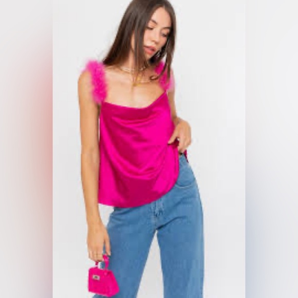 LELIS Fur Strap Cami Top in Fushia Size Small - Picture 3 of 9